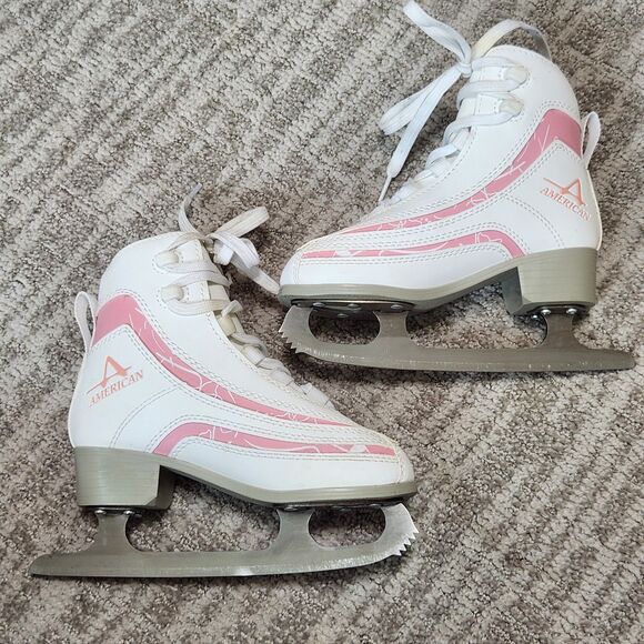 American Athletic Softboot ice skates with pink trim size 2 - Picture 6 of 12